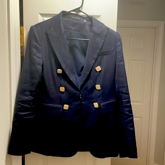 Elie Tahari Viscone/Linen Blazer, Navy with Pearl buttons. - Picture 2 of 3